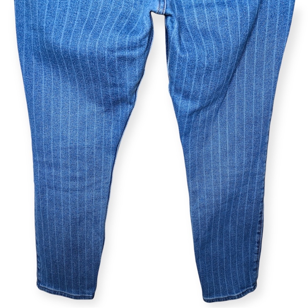 Hollister Blue White Pinstripe Ultra High Rise Ankle Skinny Jeans - Picture 6 of 8
